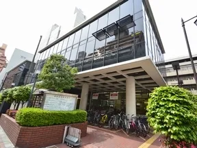 港区立三田図書館