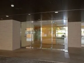 イーストスクエア・エントランス