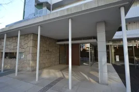 七番館エントランス