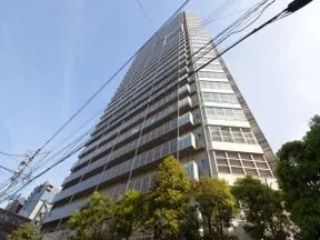 北側からの外観