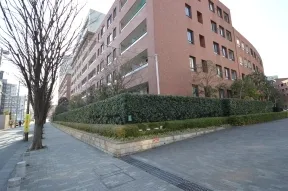 北東側からの外観