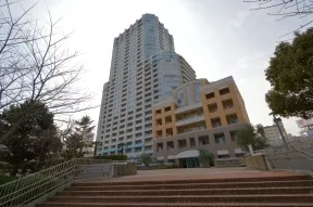 北東からみた外観
