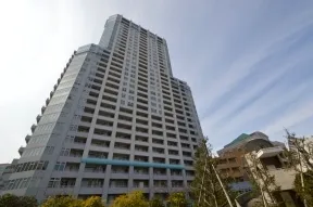 南東からみた外観①