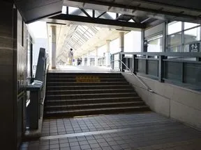 新浦安駅北口方面