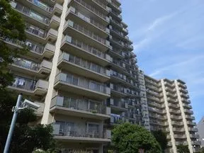 三番館外観