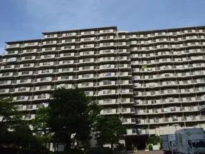 六番館外観