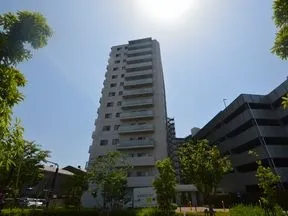 北から見たF棟