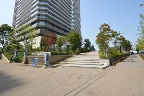 イーストタワー側の敷地ゲート