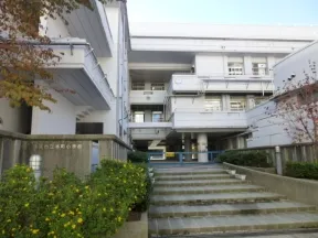 横浜市立本町小学校