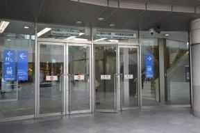 中目黒駅前図書館