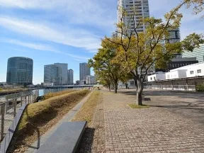 ポートサイド公園