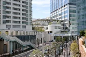 建物北側の周辺（エントランス方面）