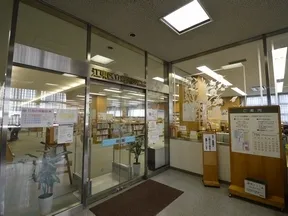 江東区立豊洲図書館