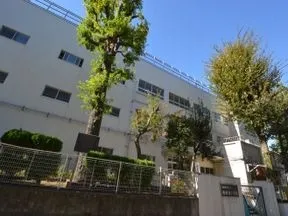 西新宿小学校