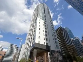 南側からの外観