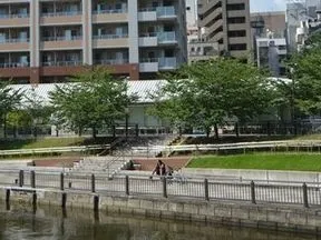 五反田ふれあい水辺広場