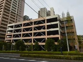 東側駐車場棟