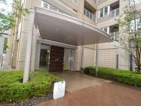 ミッドタワーD