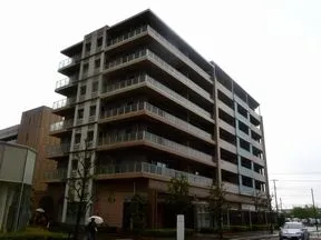 南西側から見たガーデンコートE