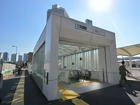 有楽町線豊洲駅2番出口を出ます