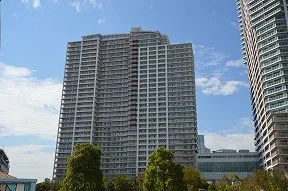 TOWER-B（32階建）