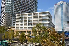 医療モールや保育園も入居するCOURT<br>-C