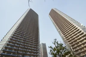 敷地南東より