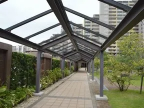 各住棟エントランスを結ぶコリドール