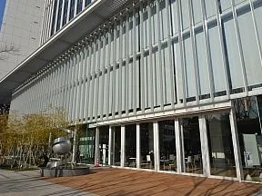 千代田図書館（区役所内）