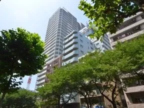 南側からの外観