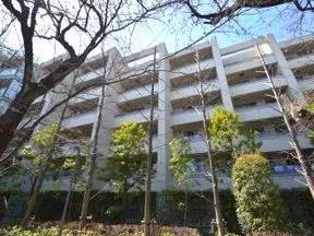 A-court 東側からの外観