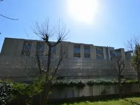 F-court 北側からの外観