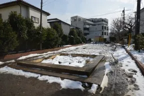 都営調布若葉町二丁目アパート内公園