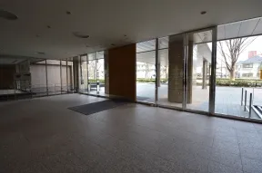 エントランス内