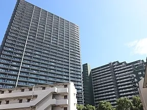 北側からの外観