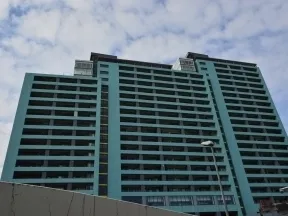 北東側から見た外観