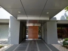 ﾘﾊﾞｰｻｲﾄﾞ棟・ﾒｲﾝｴﾝﾄﾗﾝｽ