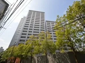 ﾘﾊﾞｰｻｲﾄﾞ棟・南側からの外観