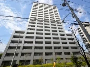 ｽﾃｰｼｮﾝｻｲﾄﾞ棟・南側からの外観