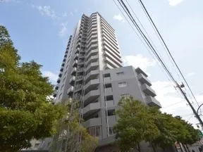 ｽﾃｰｼｮﾝｻｲﾄﾞ棟・北西側からの外<br>観