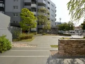 ｽﾃｰｼｮﾝｻｲﾄﾞ棟・ﾕﾆﾃｨｶﾞｰ<br>ﾃﾞﾝ