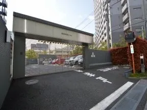 ｽﾃｰｼｮﾝｻｲﾄﾞ棟・駐車場