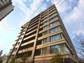 南東側より