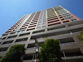南東側より