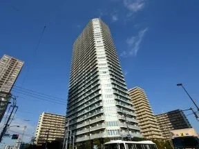 左側にパークハウス清澄白河タワーが見<br>えます。
