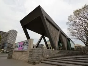 東京都現代美術館