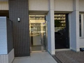 サブエントランス