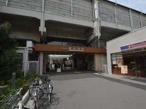 新船橋駅改札を出て東側に進みます