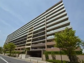 南東からの外観(三街区)