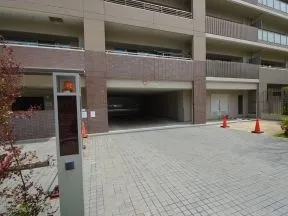 敷地内駐車場(二街区)